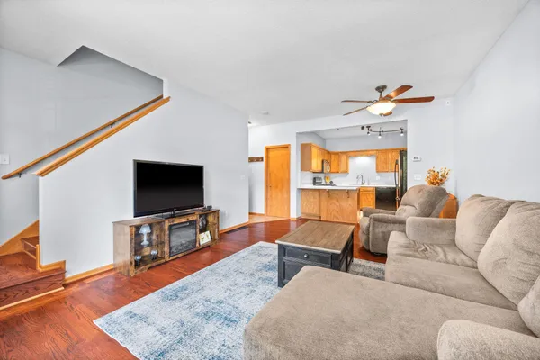 $265,000 | 954 Conner Street, Chaska, MN 55318