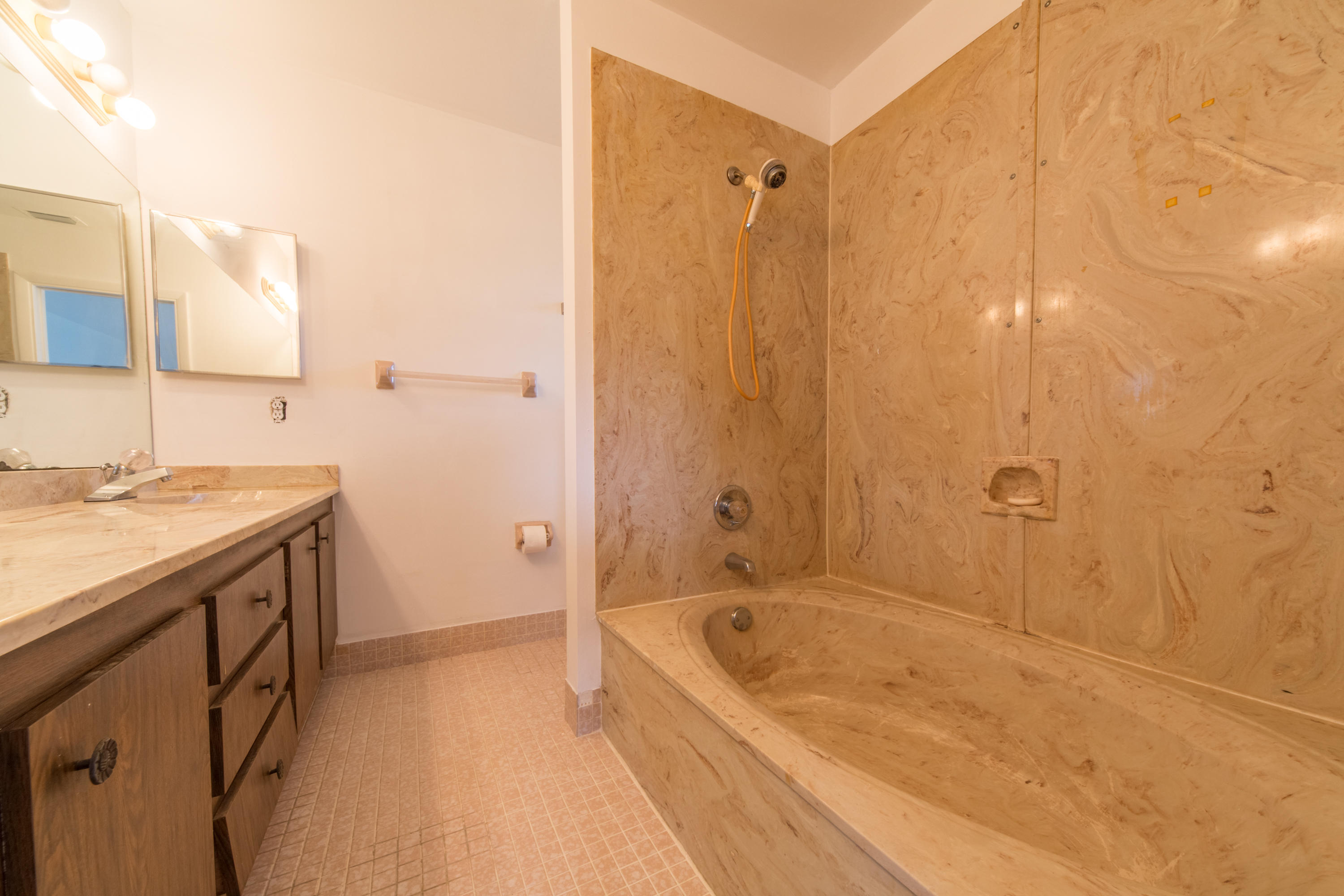6286 Amberwoods Drive Boca Raton, FL 33433 - Photo 13 of 24 Master Bath