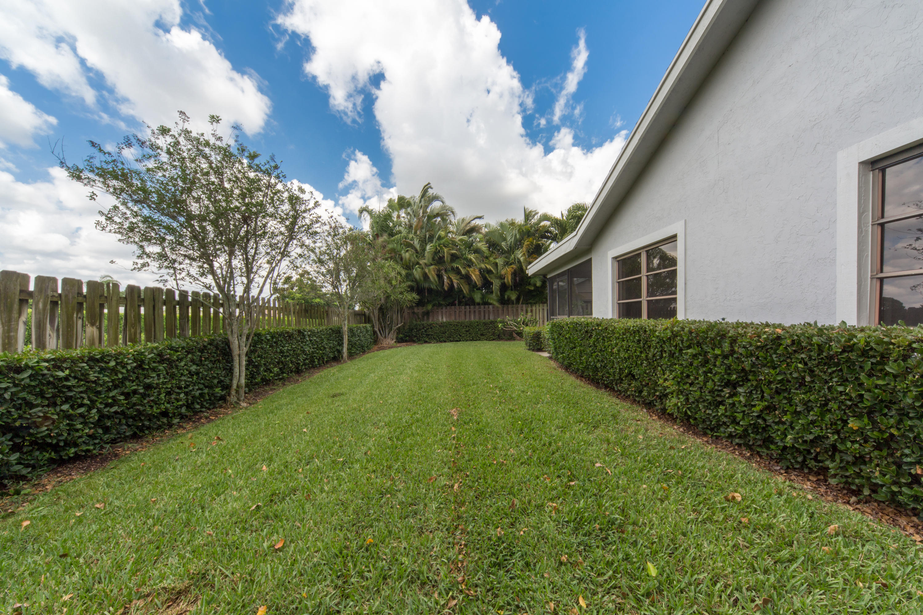 6286 Amberwoods Drive Boca Raton, FL 33433 - Photo 20 of 24 Back Yard