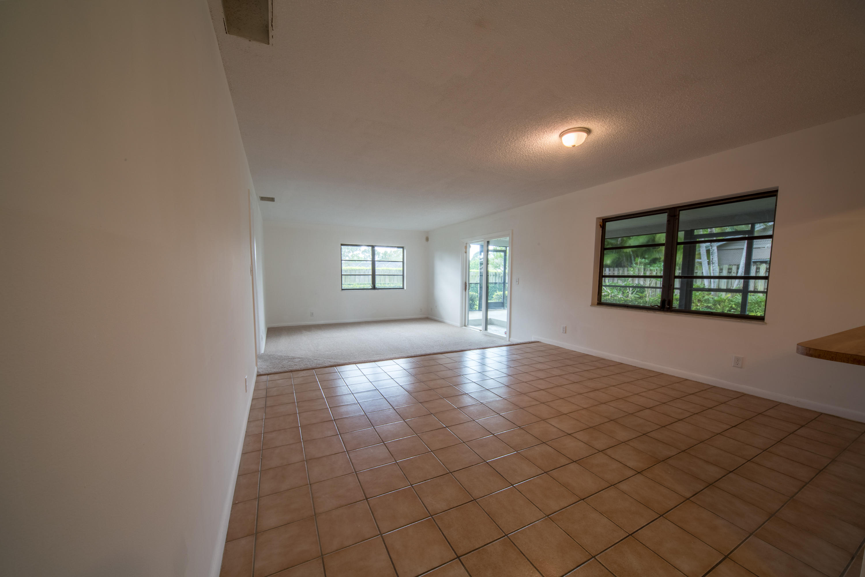 6286 Amberwoods Drive Boca Raton, FL 33433 - Photo 4 of 24 Dining Room/Living Room