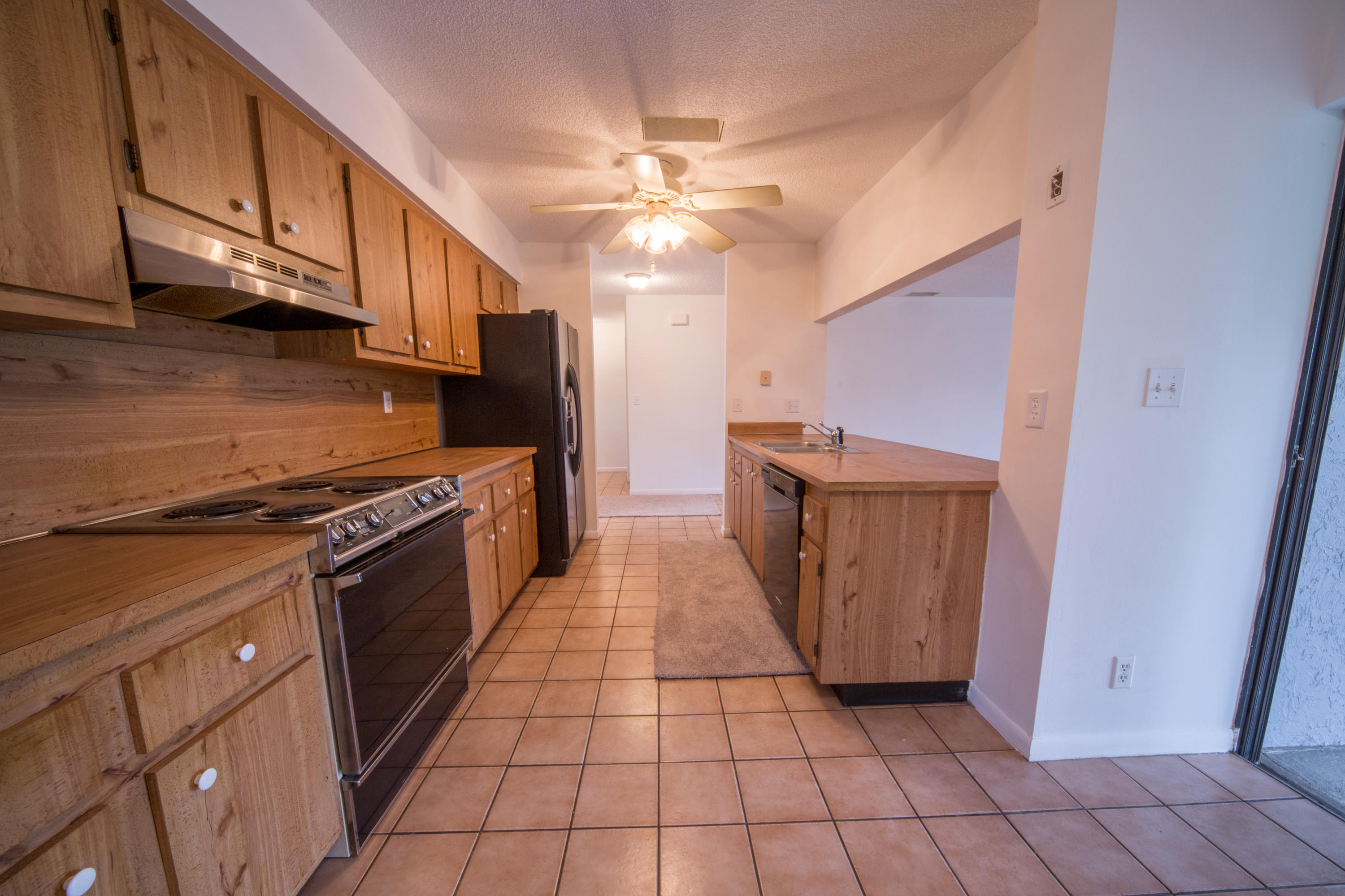 6286 Amberwoods Drive Boca Raton, FL 33433 - Photo 9 of 24 Kitchen