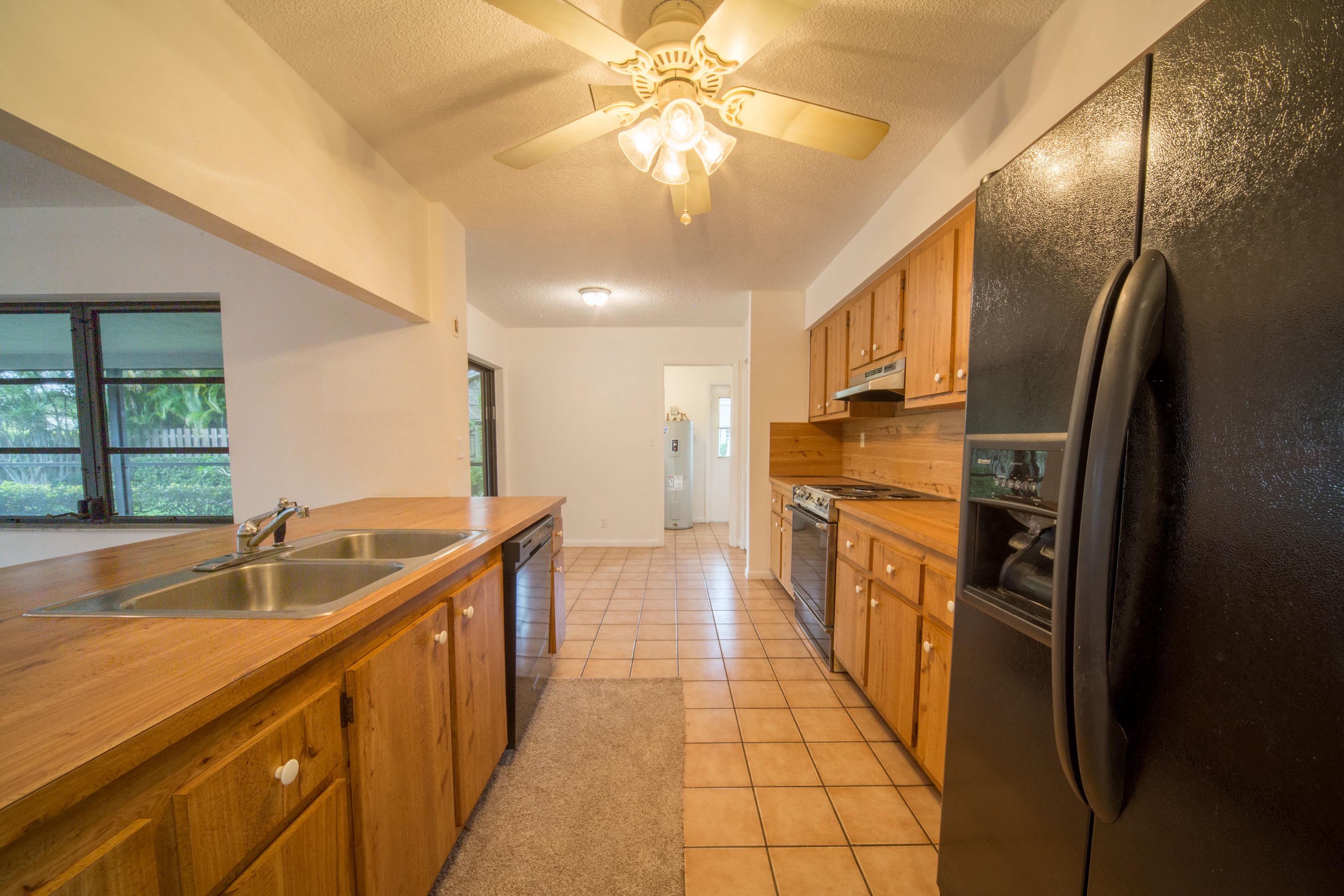 6286 Amberwoods Drive Boca Raton, FL 33433 - Photo 10 of 24 Kitchen