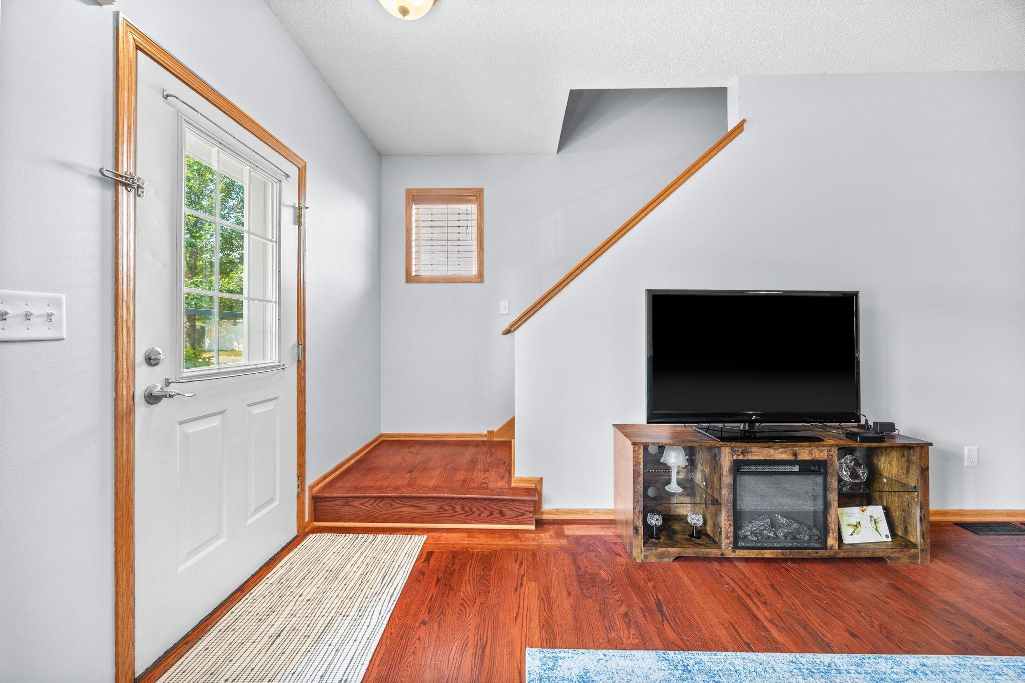 954 Conner Street Chaska, MN 55318 - Photo 7 of 21