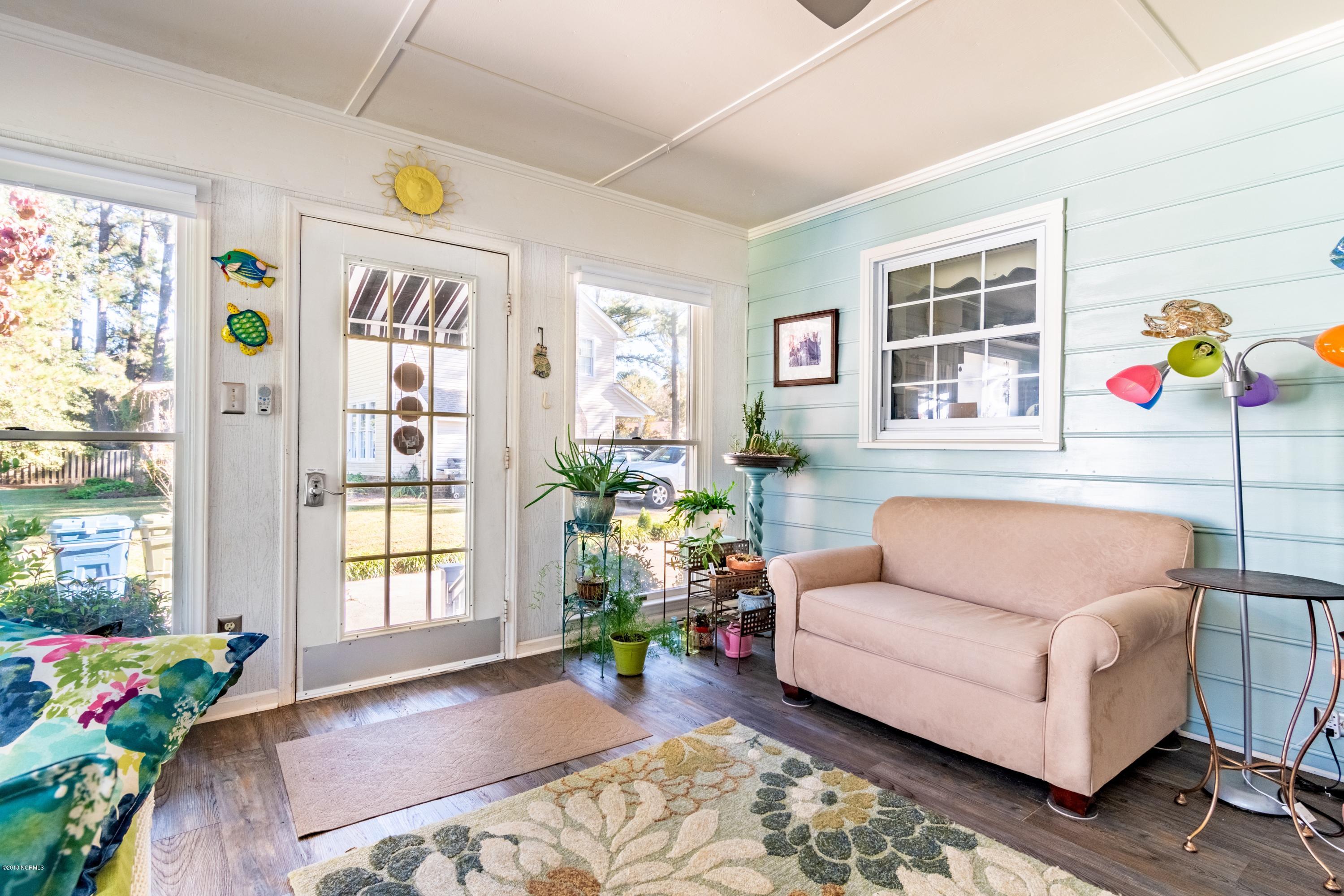 106 Lawson Road Washington, NC 27889 - Photo 10 of 33 010 Sunroom 2