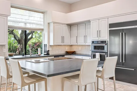 $1,850,000 | 10949 East Dale Lane, Scottsdale, AZ 85262