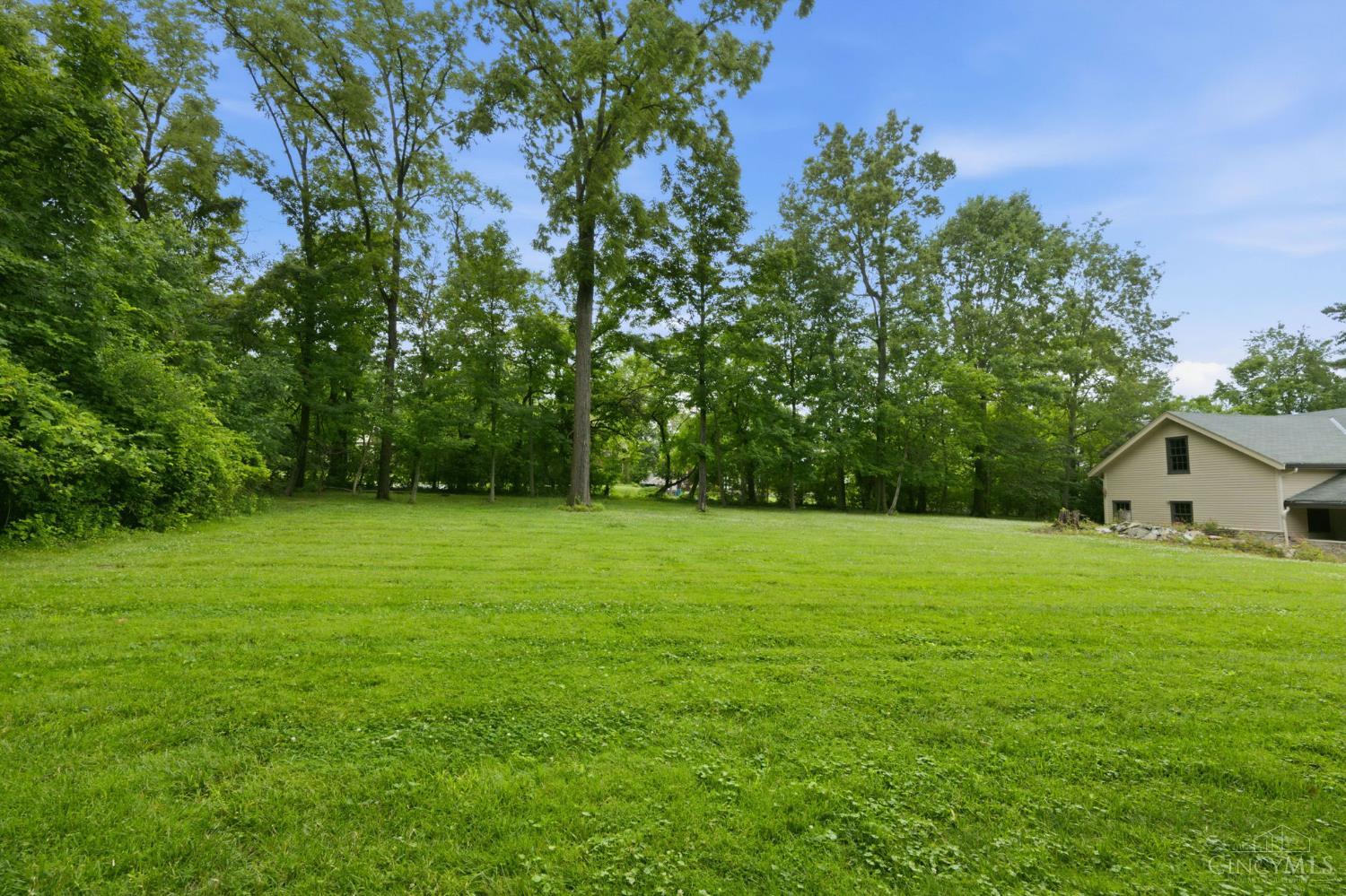 353 Oliver Road Wyoming, OH 45215 - Photo 11 of 25