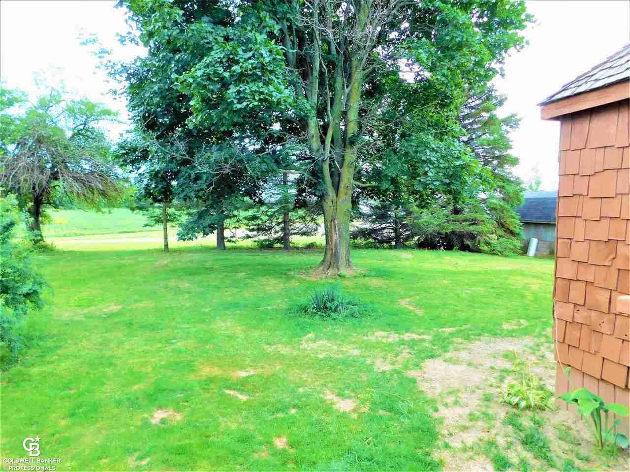 4520 Croswell Road Croswell, MI 48422 - Photo 57 of 63 50052102-59.JPG