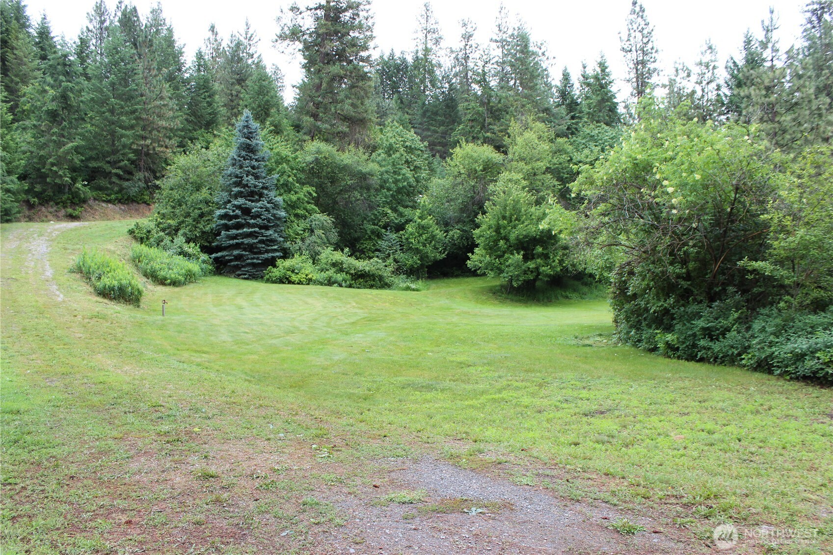 2394 Kettle River Road, Unit B Kettle Falls, WA 99141 - Photo 16 of 39 Gallery Image 16