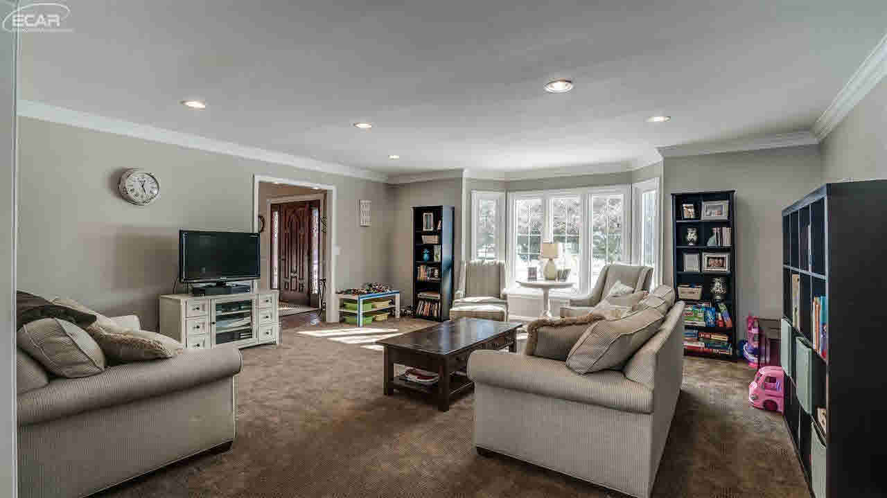 5341 Peppermill Road Grand Blanc, MI 48439 - Photo 18 of 41 21410599-17.JPG