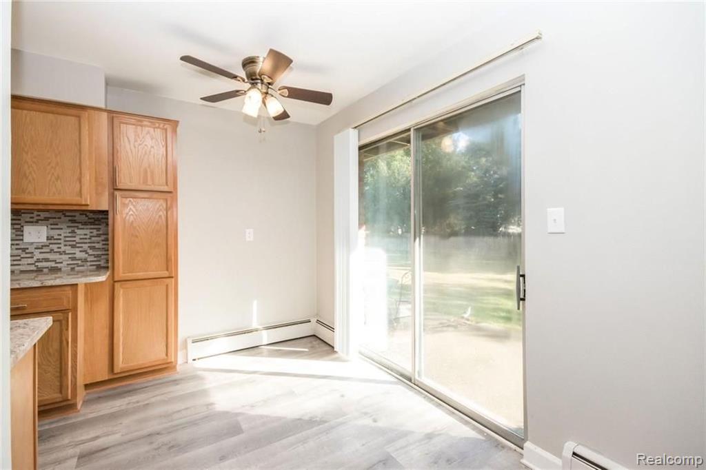 2165 Decker Road, Unit 29 Walled Lake, MI 48390 - Photo 5 of 16
