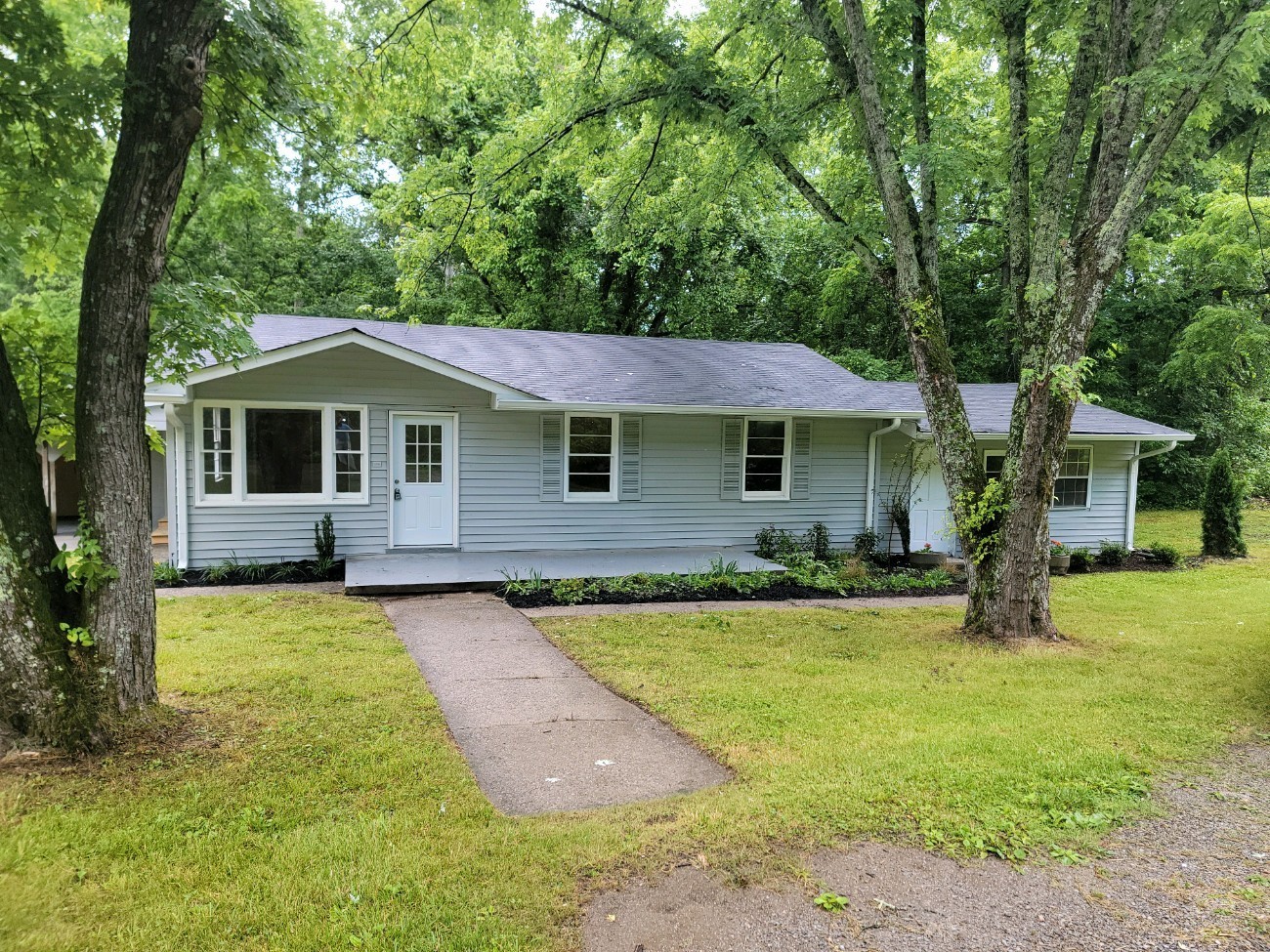 740 Flat Ridge Road Goodlettsville, TN 37072 - Photo 1 of 20 Gallery Image 1