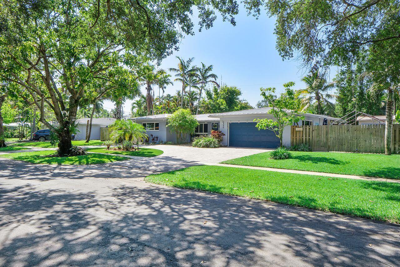 5540 Southwest 3rd Street Plantation, FL 33317 - Photo 2 of 52 5540_Sw_3rd_St_001