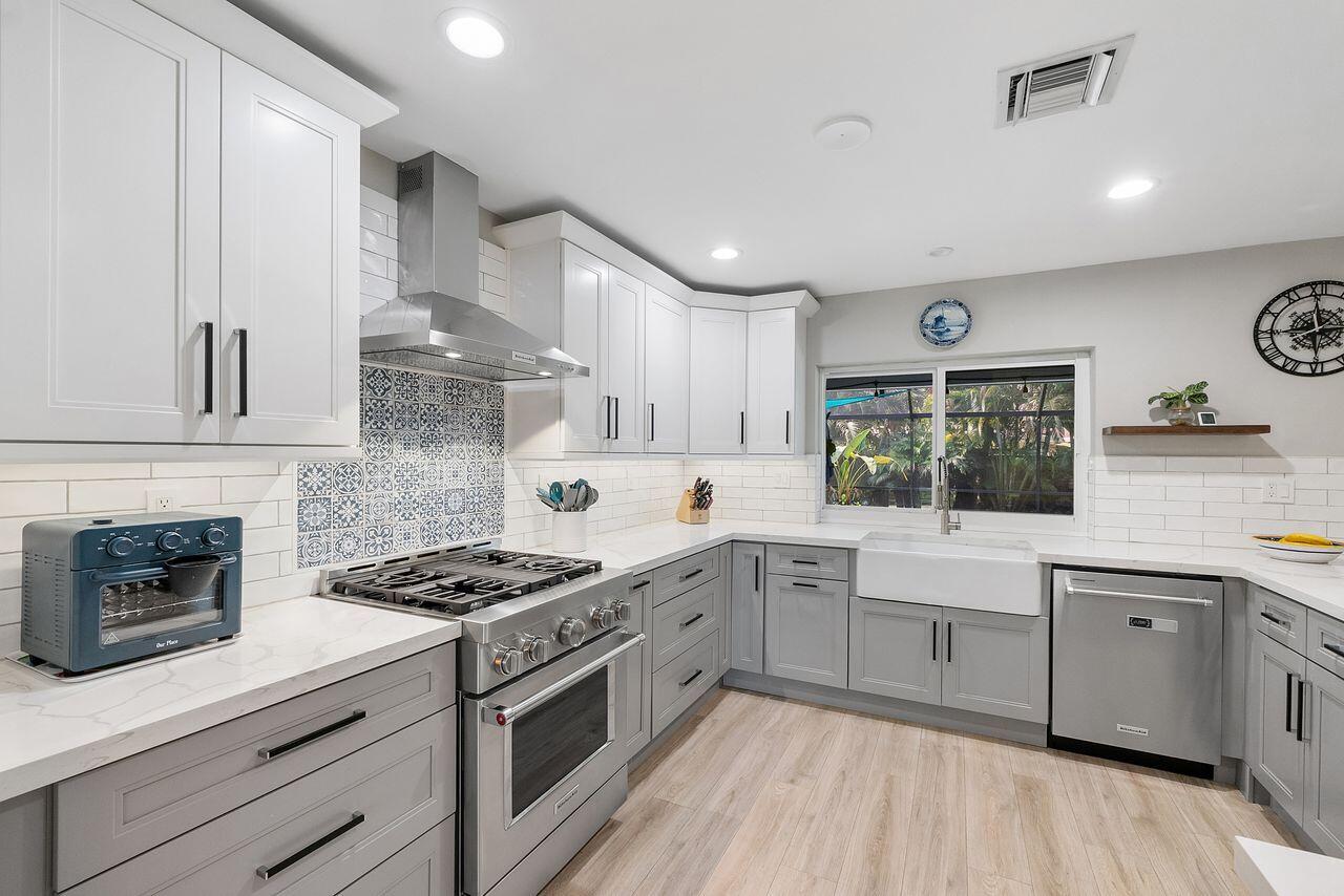 5540 Southwest 3rd Street Plantation, FL 33317 - Photo 21 of 52 5540_Sw_3rd_St_034