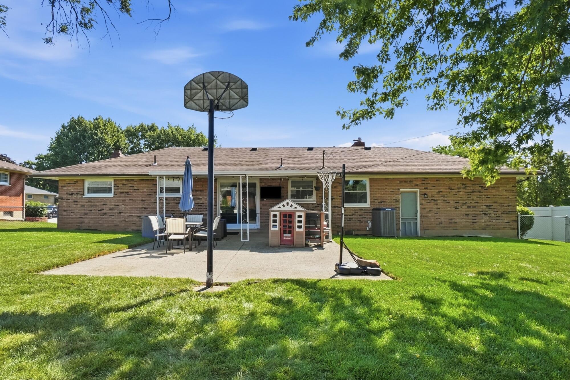 4111 Helena Drive Springfield, OH 45503 - Photo 43 of 58 214