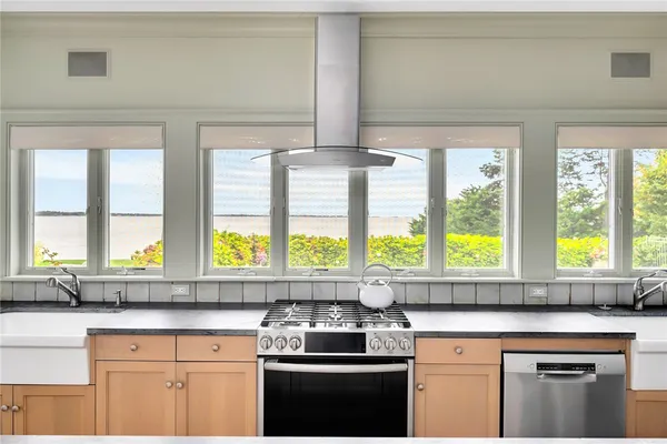 $8,475,000 | 515 Indian Avenue, Middletown, RI 02842