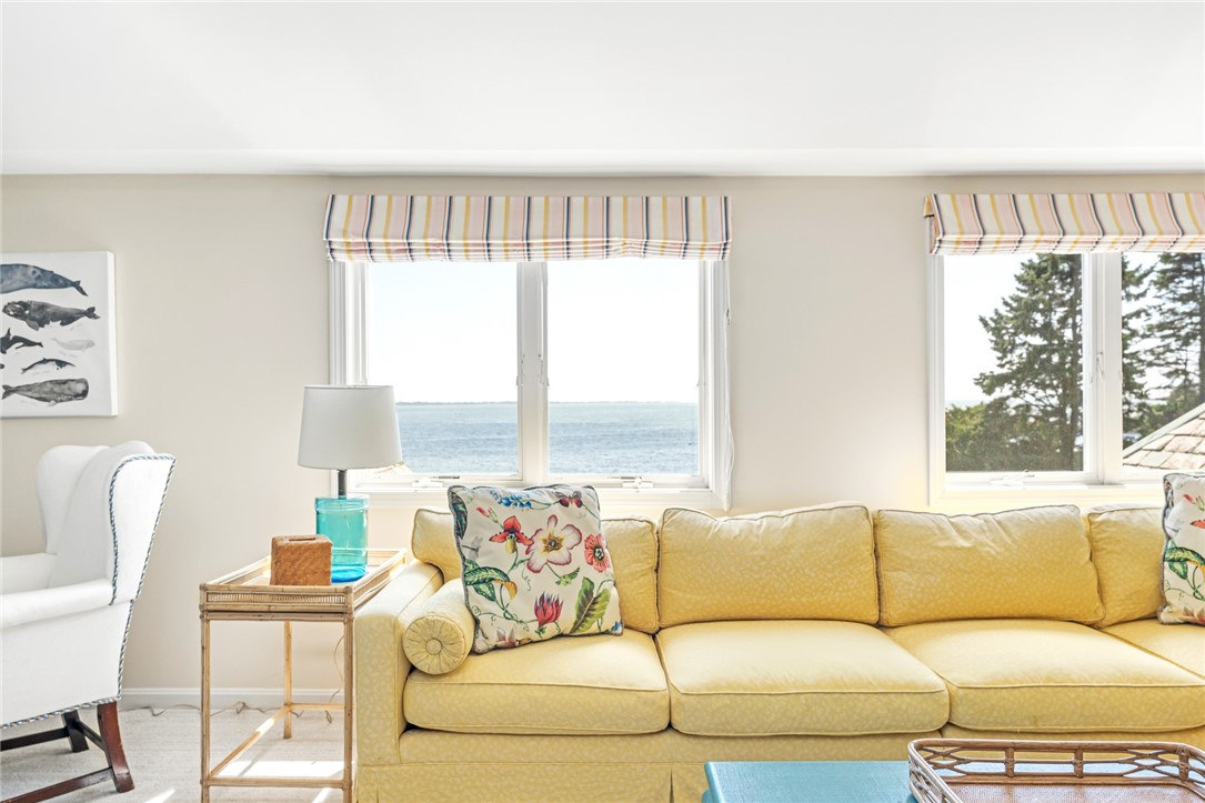 515 Indian Avenue Middletown, RI 02842 - Photo 22 of 49