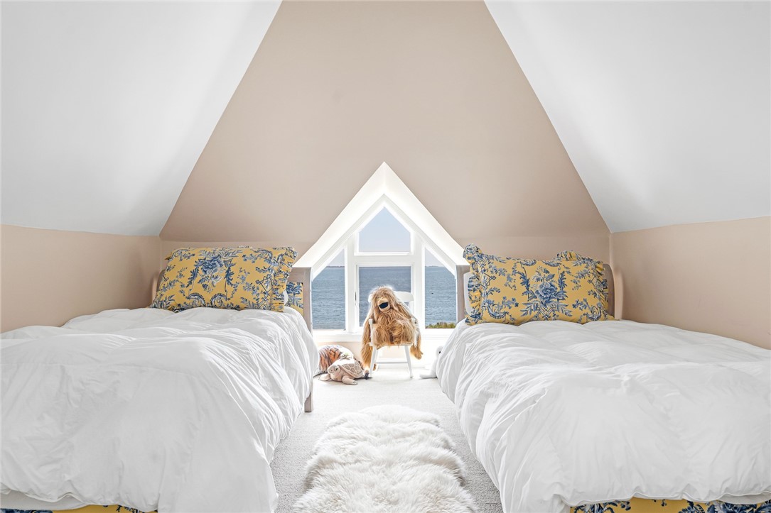 515 Indian Avenue Middletown, RI 02842 - Photo 28 of 49