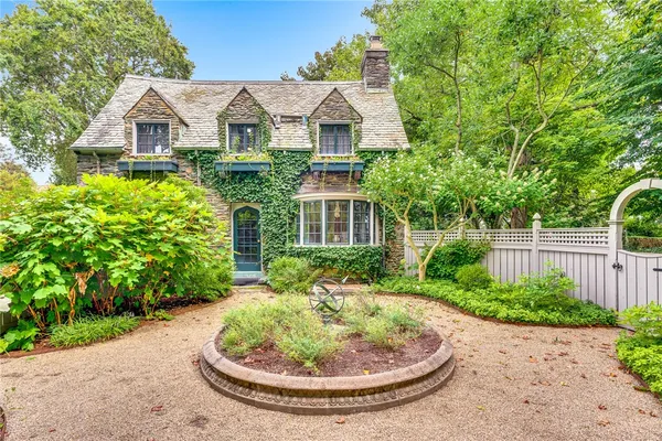 $8,475,000 | 515 Indian Avenue, Middletown, RI 02842