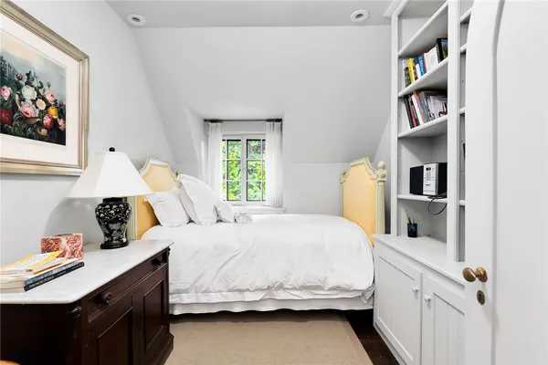 $8,475,000 | 515 Indian Avenue, Middletown, RI 02842