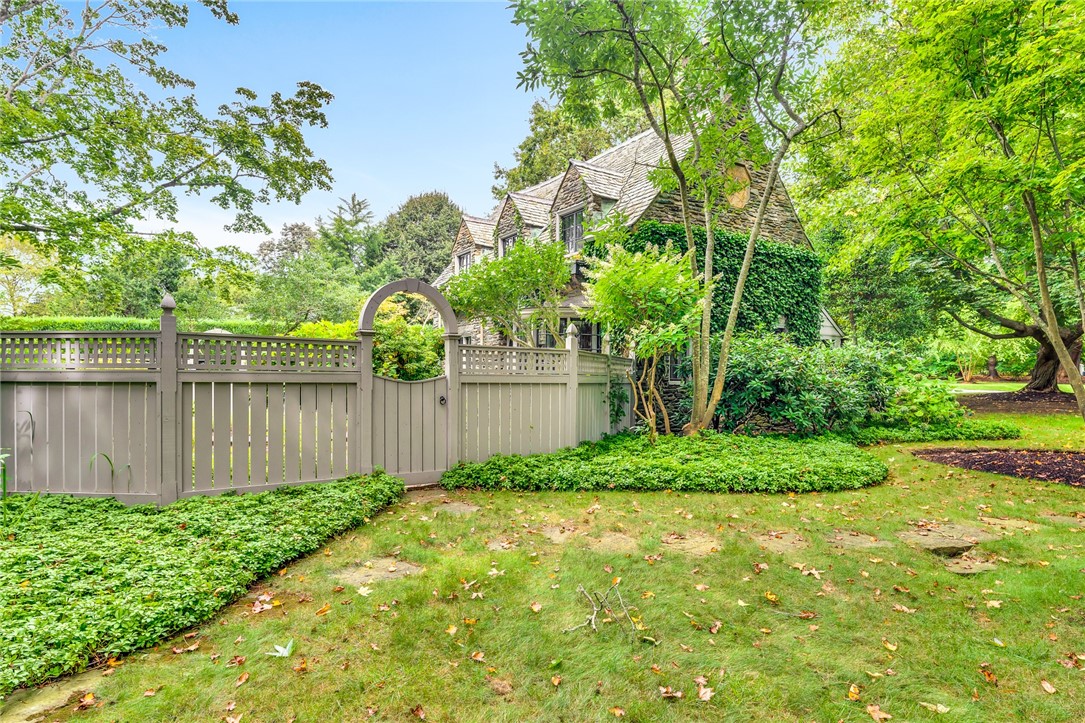 515 Indian Avenue Middletown, RI 02842 - Photo 48 of 49