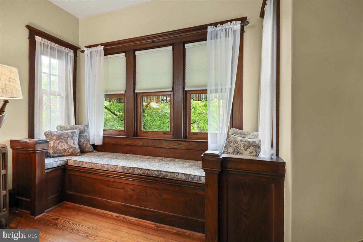 103 South Hazel Street Manheim, PA 17545 - Photo 23 of 47 Window seat in living room