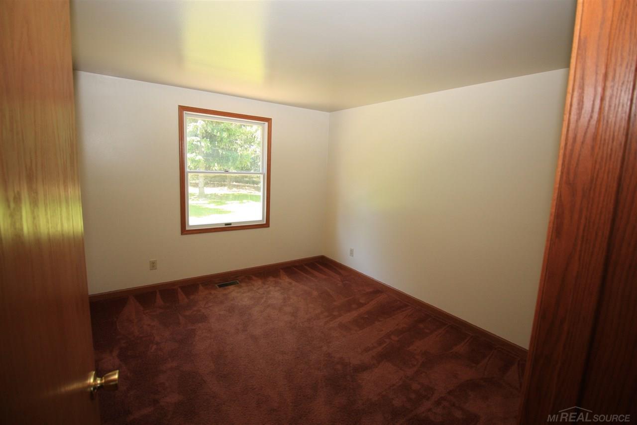 1878 South Boulevard Rochester, MI 48309 - Photo 8 of 21
