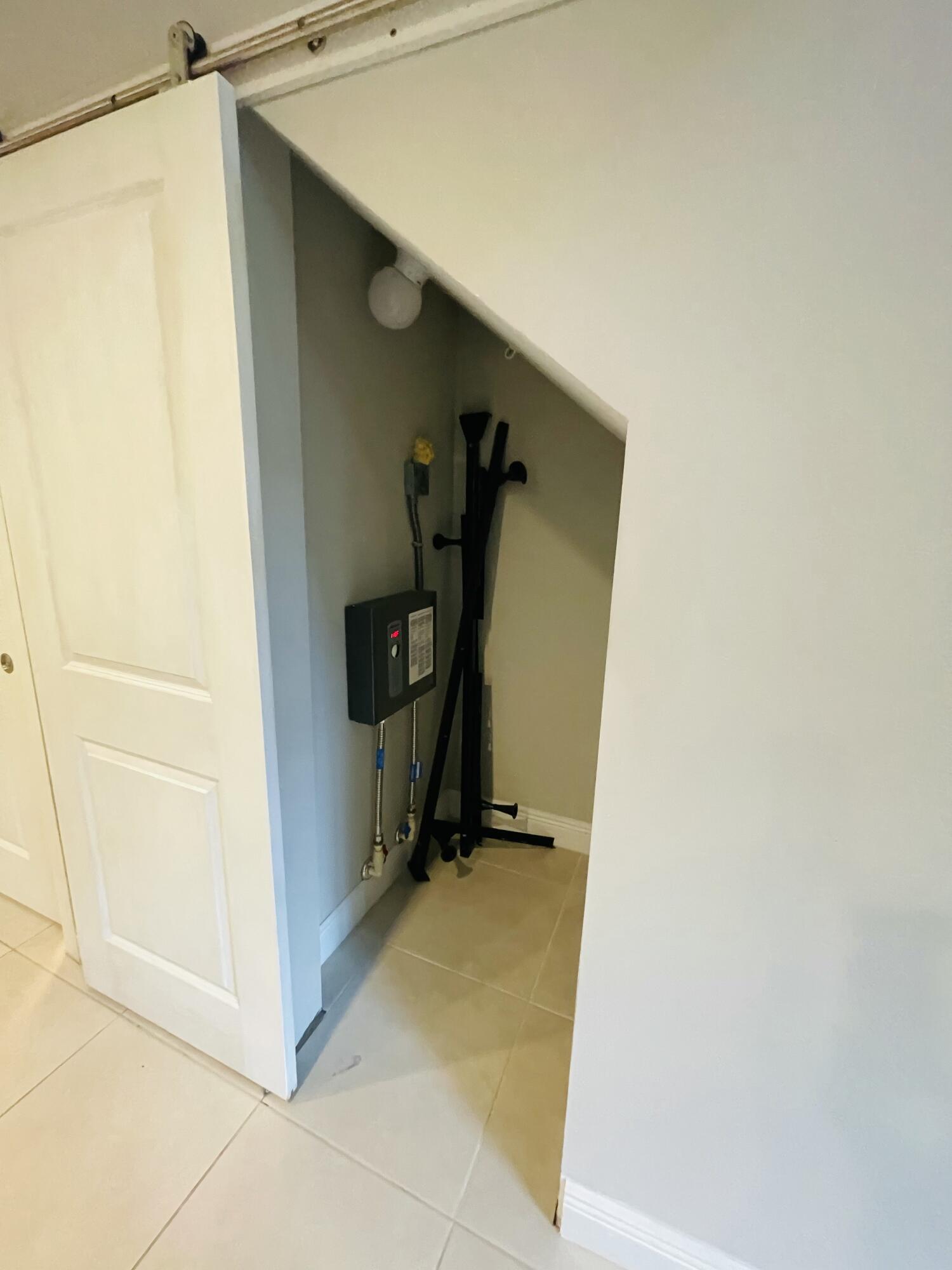 102940 Overseas Highway, Unit 2 Key Largo, FL 33037 - Photo 19 of 39 IMG_4957