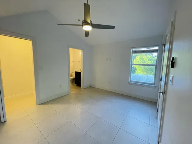 $2,100 | 102940 Overseas Highway, Unit 2, Key Largo, FL 33037