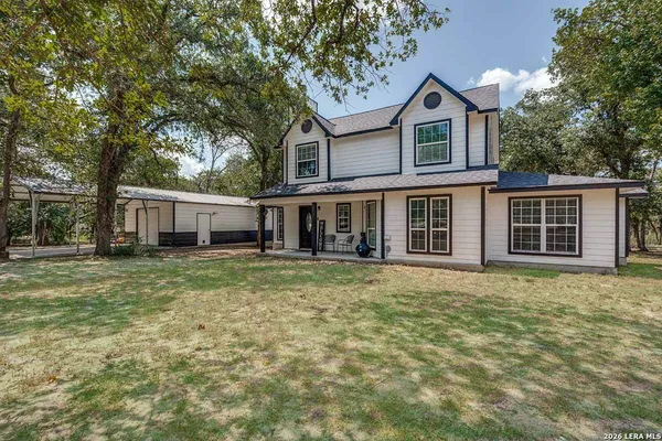 $624,900 | 200 Oak Hollow Drive, La Vernia, TX 78121