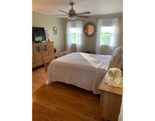 65 Farm Hill Road Wrentham, MA 02093 - Photo 18 of 33 Gallery Image 18