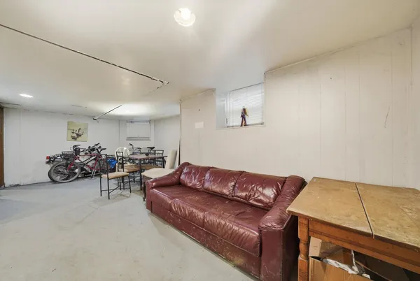 $1,950,999 | 3136 West Logan Boulevard, Chicago, IL 60647