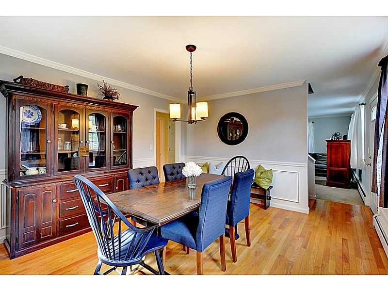 30 Dye Hill Road Hopkinton, RI 02832 - Photo 9 of 25 Dining Room.
