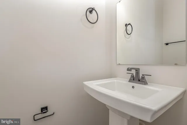 $2,750 | 1002 Alum Spring Road, Fredericksburg, VA 22401