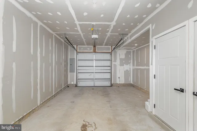 $2,750 | 1002 Alum Spring Road, Fredericksburg, VA 22401