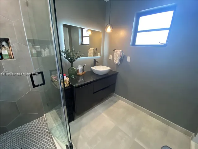 $2,500 | Kendale Lakes West, Miami, FL 33193