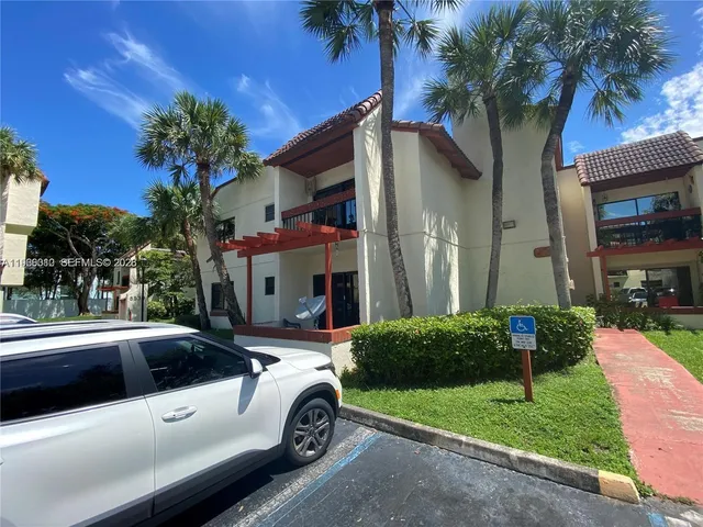 $2,500 | Kendale Lakes West, Miami, FL 33193