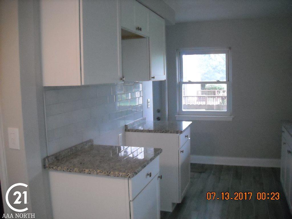 27615 Campbell Road Warren, MI 48093 - Photo 11 of 50
