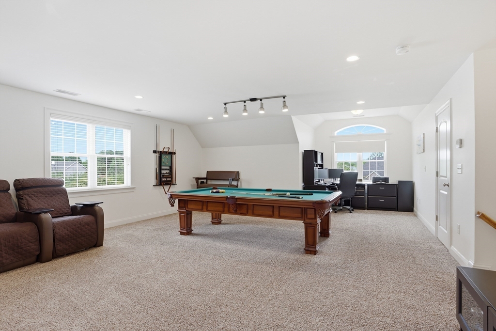 9 Boxwood Road Westford, MA 01886 - Photo 28 of 40