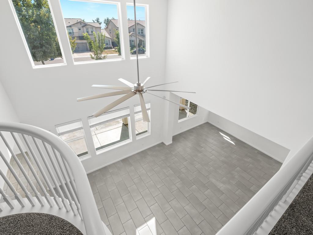 3438 Lincoln Avenue Clovis, CA 93619 - Photo 23 of 52 a view of a hallway with windows