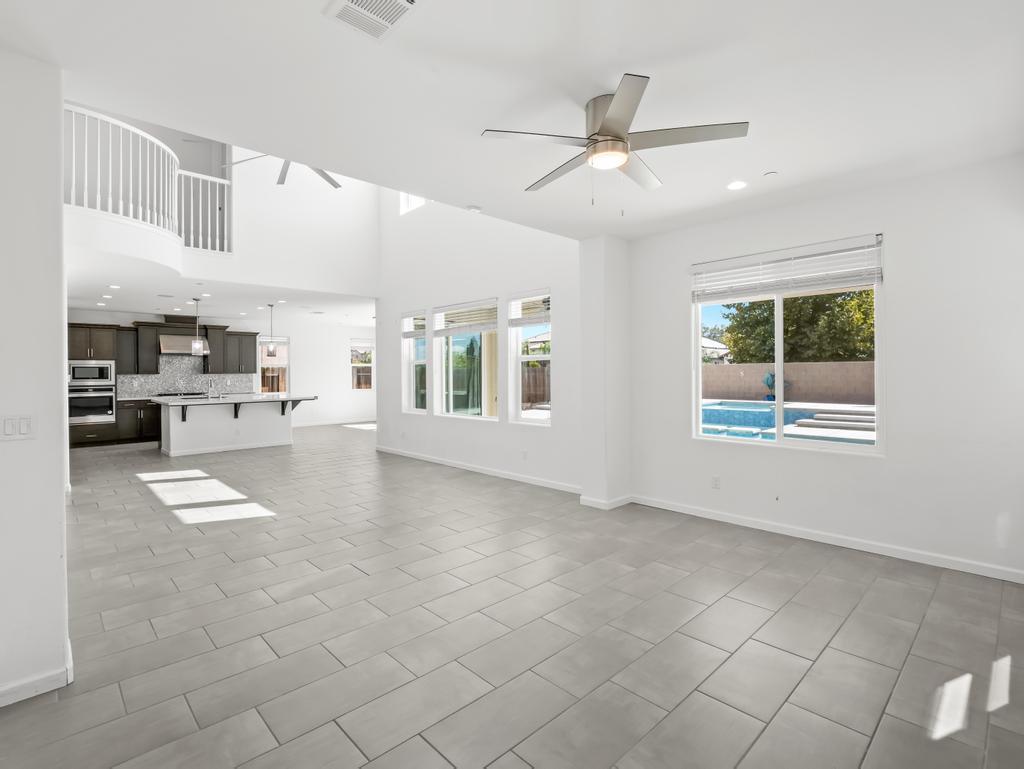 3438 Lincoln Avenue Clovis, CA 93619 - Photo 7 of 52 a view of livingroom and kitchen with windows
