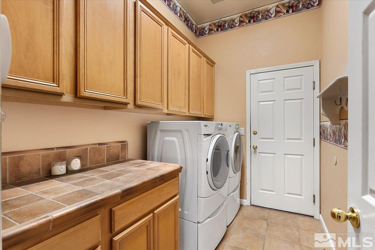 1556 Diamond Country Drive Reno, NV 89521 - Photo 23 of 29 Photo 31