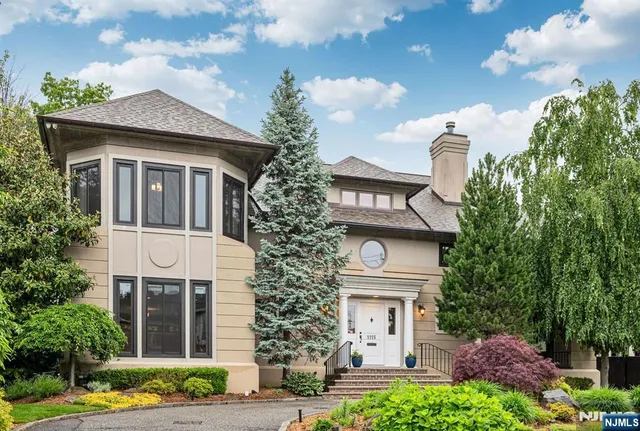 $2,450,000 | 1115 Buckingham Road, Fort Lee, NJ 07024