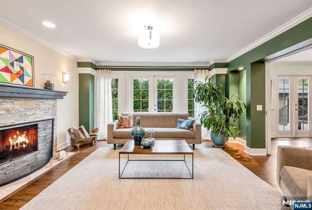 1115 Buckingham Road Fort Lee, NJ 07024 - Photo 11 of 49