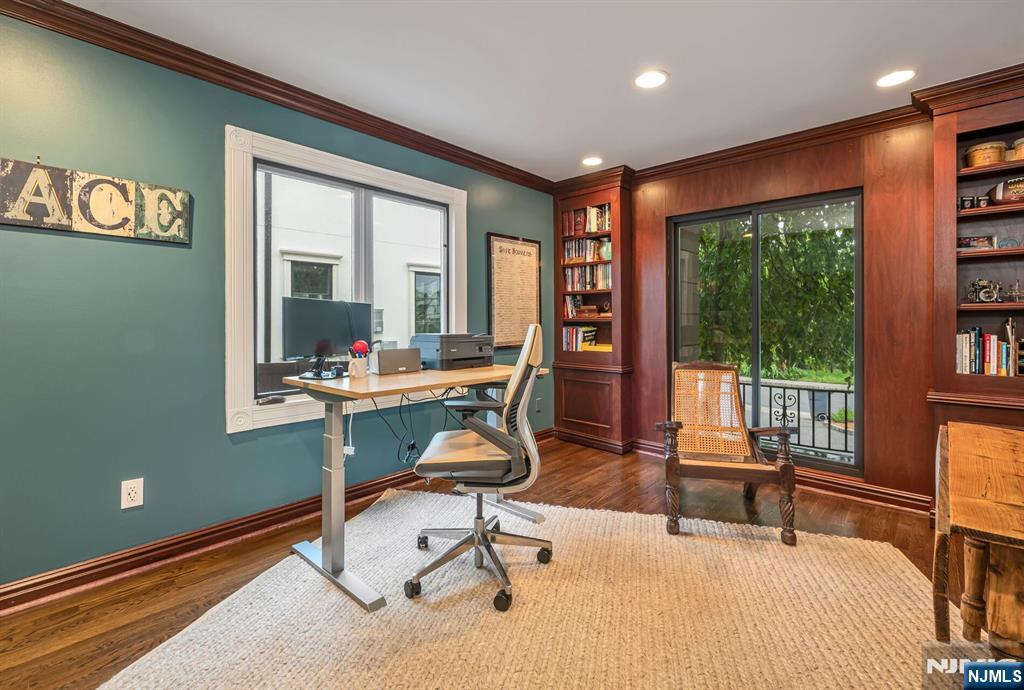 1115 Buckingham Road Fort Lee, NJ 07024 - Photo 27 of 49