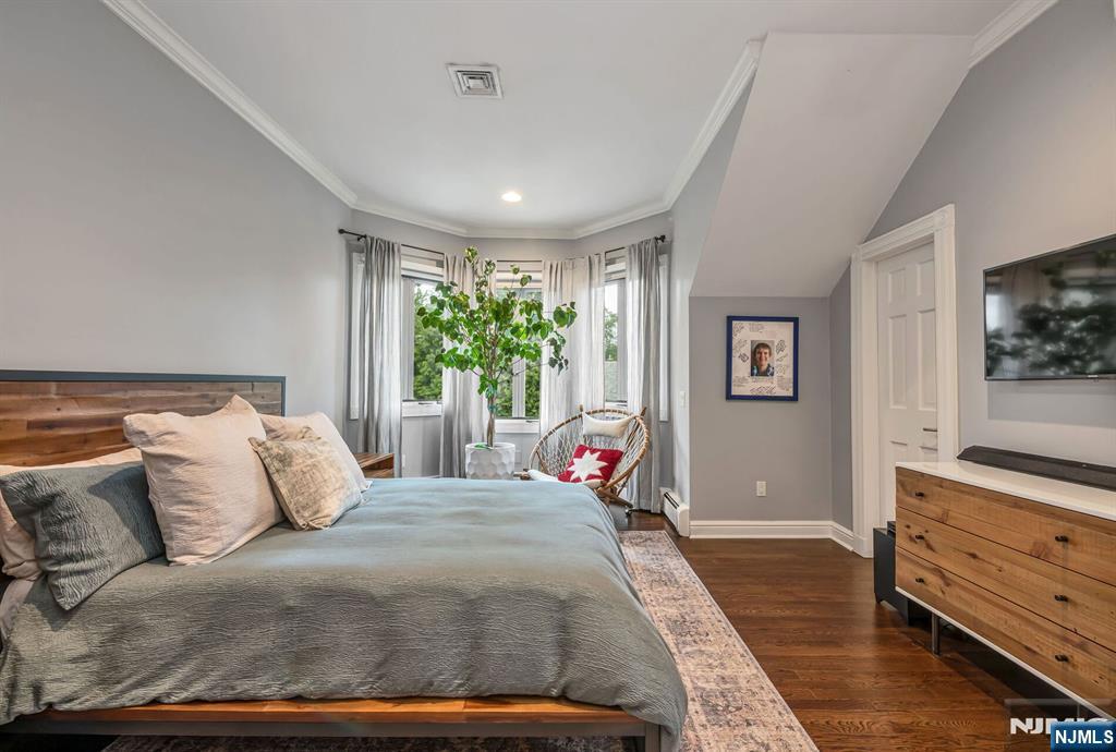 1115 Buckingham Road Fort Lee, NJ 07024 - Photo 29 of 49