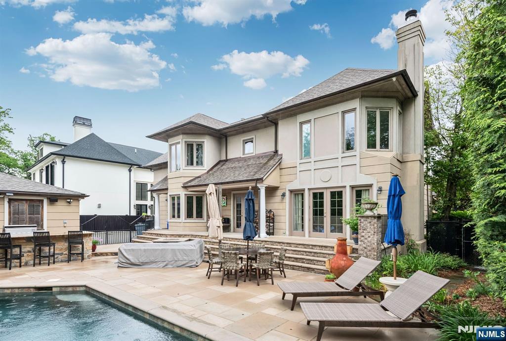 1115 Buckingham Road Fort Lee, NJ 07024 - Photo 39 of 49