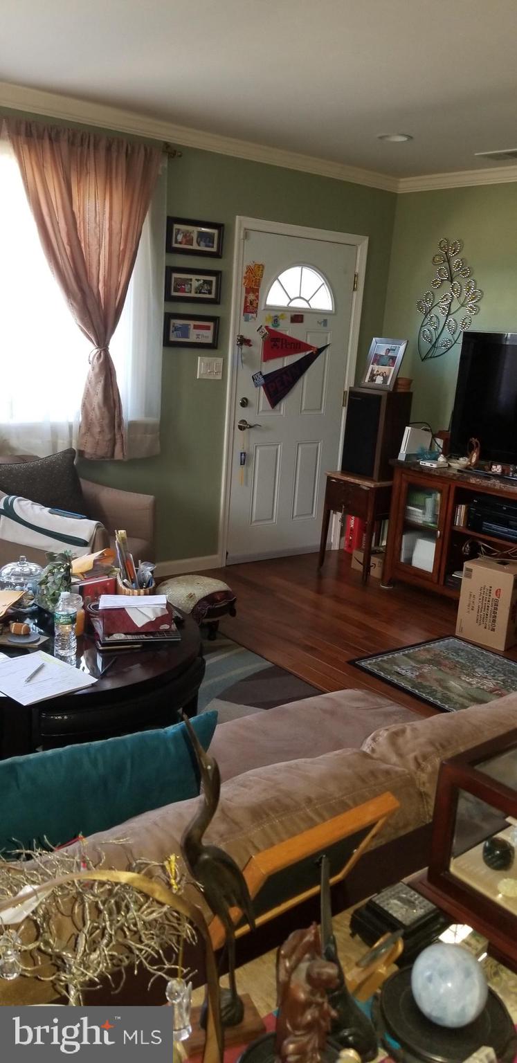 654 Rennard Street Philadelphia, PA 19116 - Photo 13 of 23 Gallery Image 13