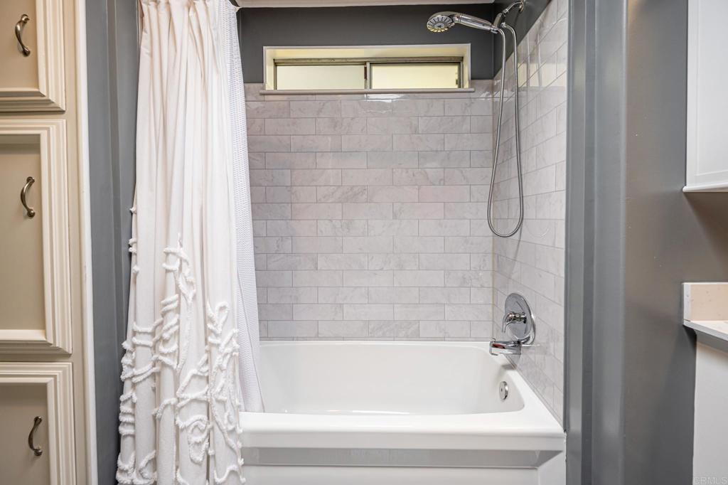 4650 Dulin Road, Unit 42 Fallbrook, CA 92003 - Photo 31 of 45 a bathroom with a bathtub