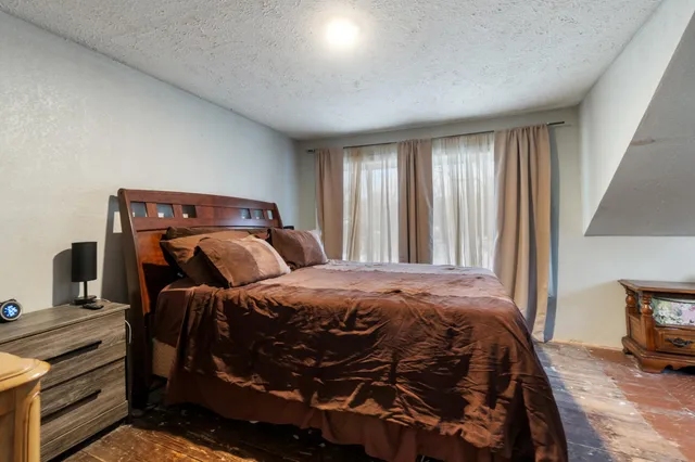 $169,900 | 314 Oakwood Avenue, Jackson, MI 49203