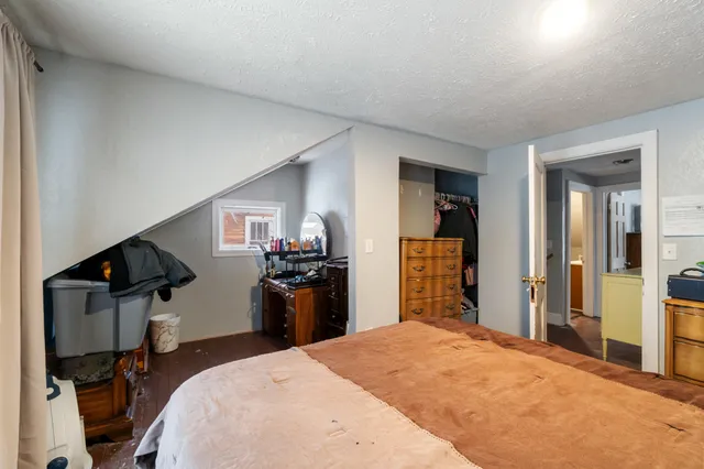 $169,900 | 314 Oakwood Avenue, Jackson, MI 49203